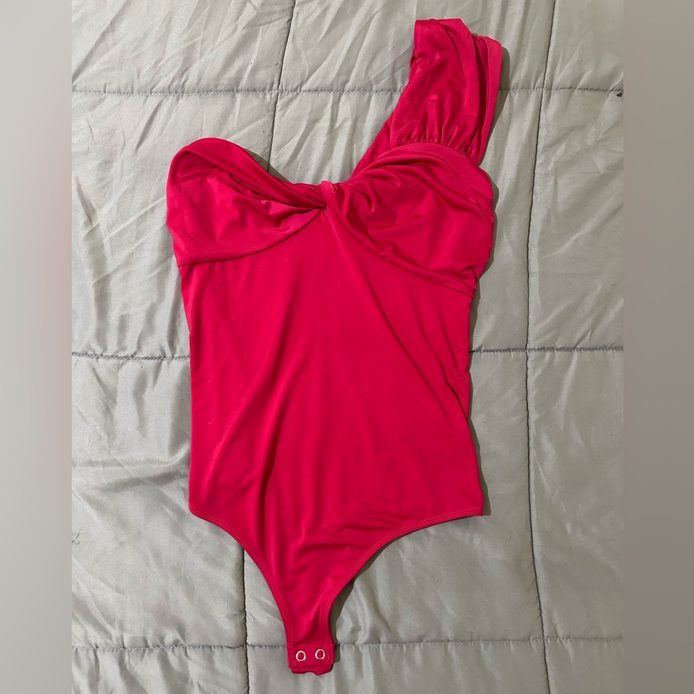 EXPRESS Pink One Shoulder Bodysuit Size M